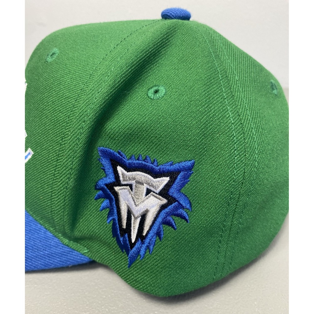 Mitchell & Ness Minnesota Timberwolves Wolves Snapback Cap Green Script - Picture 4 of 10